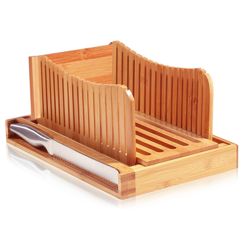 Bamboo bread cutting board with knife