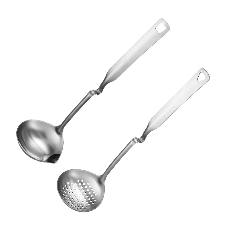 Stainless steel oil spoon set